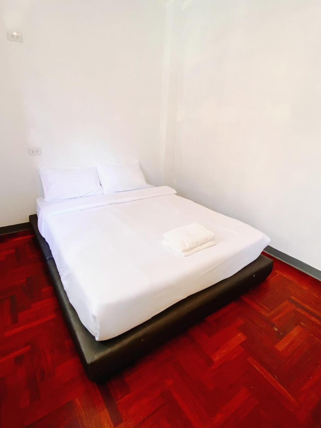 Go Inn Bts Surasak Silom Bkk โกอินน์ บีทีเอส สถานีสุรศักดิ์ Бангкок Екстер'єр фото