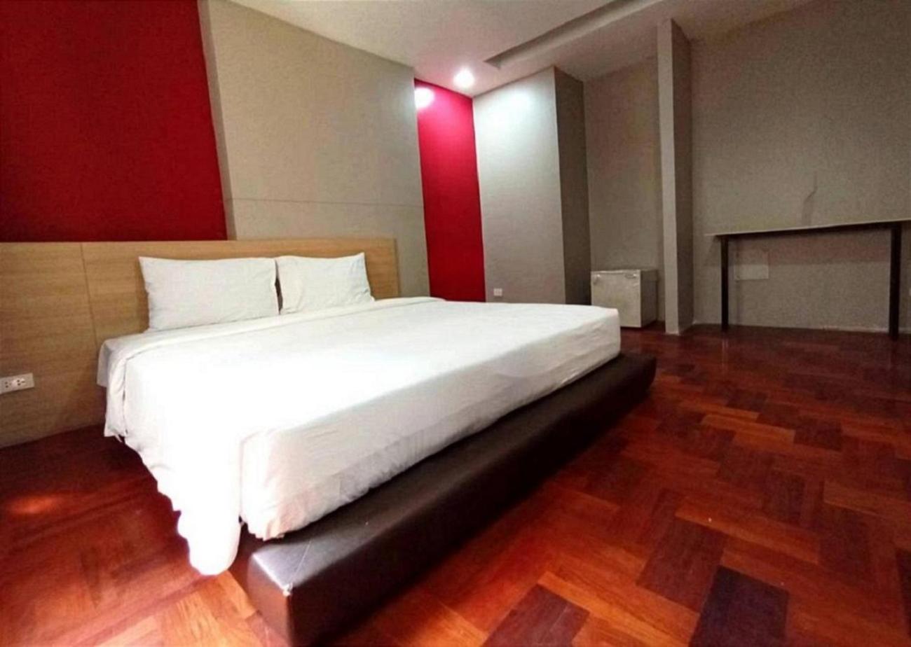 Go Inn Bts Surasak Silom Bkk โกอินน์ บีทีเอส สถานีสุรศักดิ์ Бангкок Екстер'єр фото
